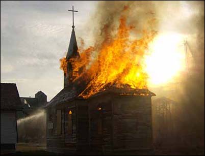 Insólita quema de iglesia en Dinamarca.